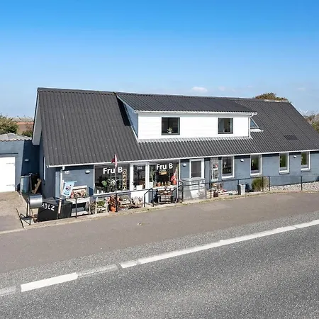 Pet Friendly In With House Sea View *